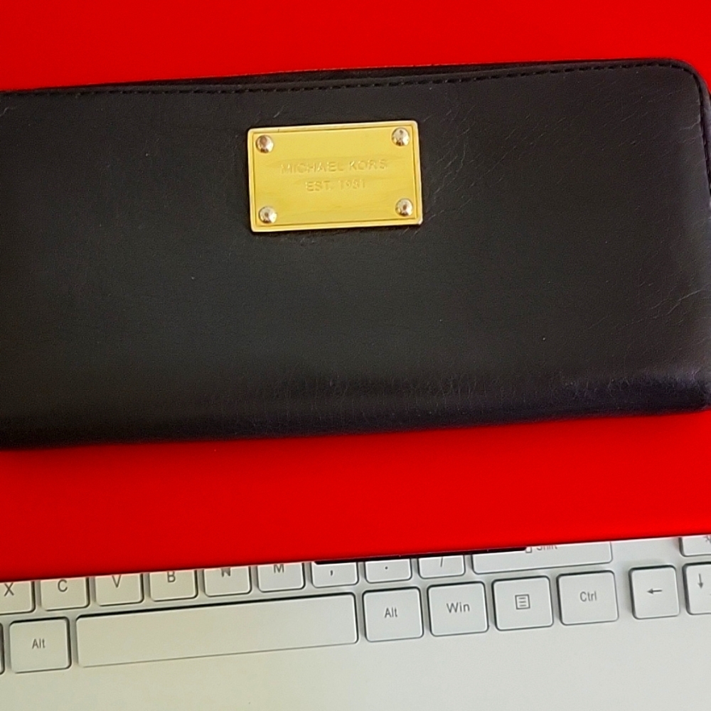 Michael Kors wallet